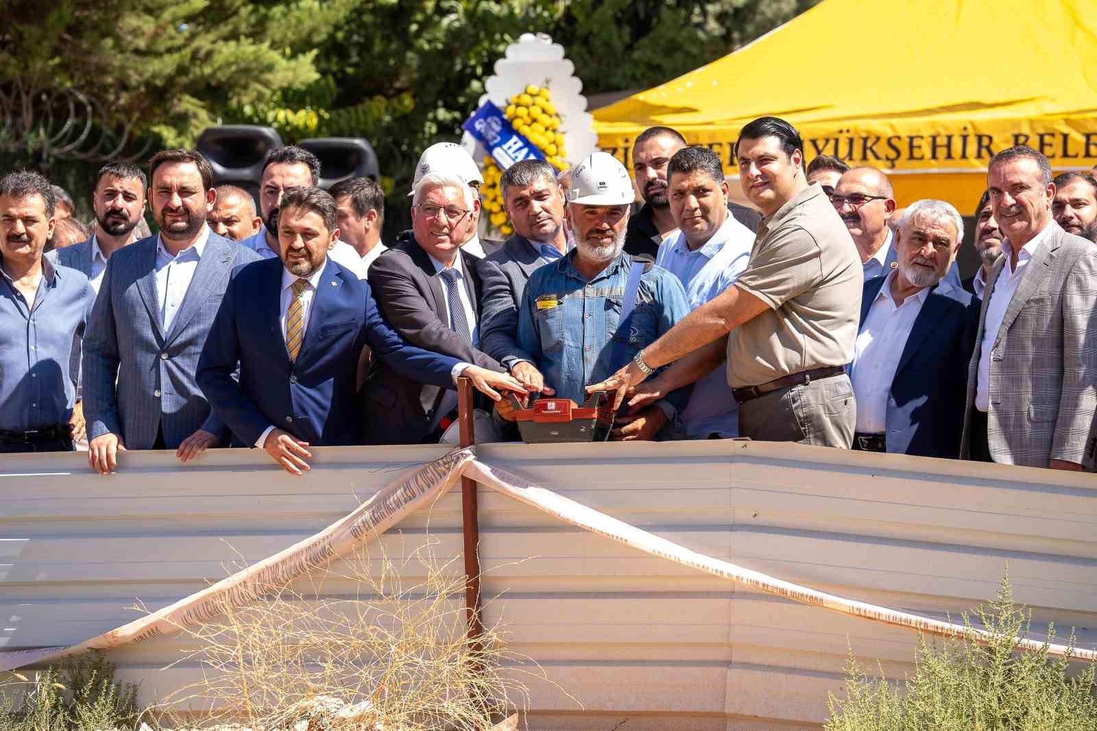 ŞEHİTKAMİL BELEDİYE BAŞKANI UMUT YILMAZ, PAZARCIKLILAR DERNEĞİ TEMEL ATMA TÖRENİNDE