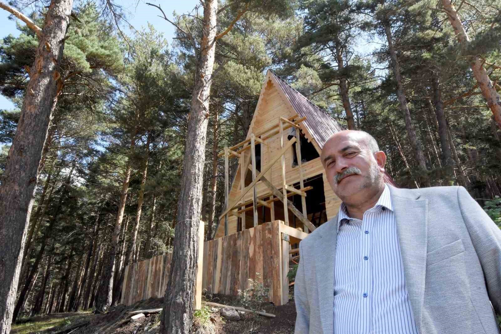ŞENKAYA BELEDİYESİ ŞİRANKEZ ORMANI'NDA BUNGALOV EVLER İNŞA EDİYOR