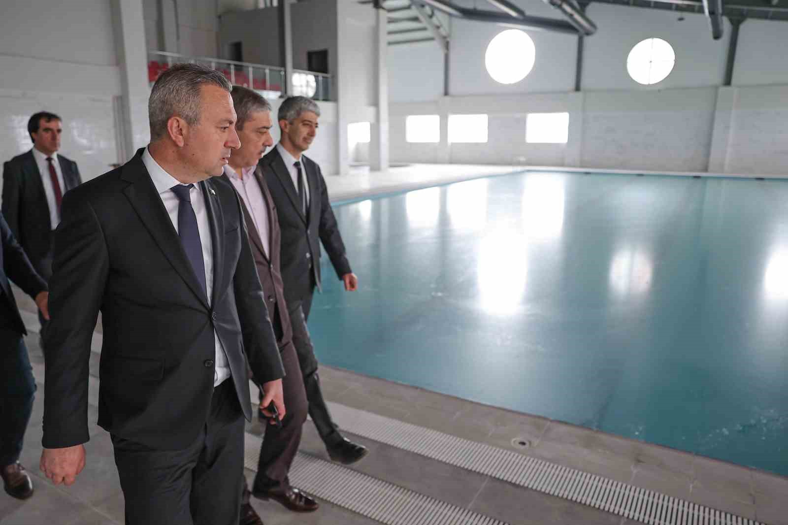 ŞEYH ŞAMİL SPOR KOMPLEKSİ CANKURTARAN ALIMI YAPACAK