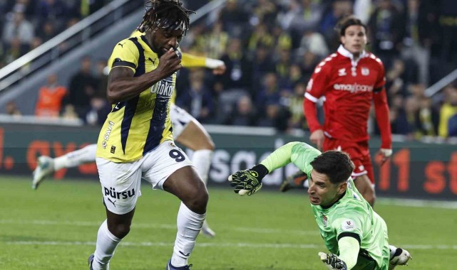 Sivasspor ile Fenerbahçe Arasındaki Maçlar Bol Gollü Geçiyor
