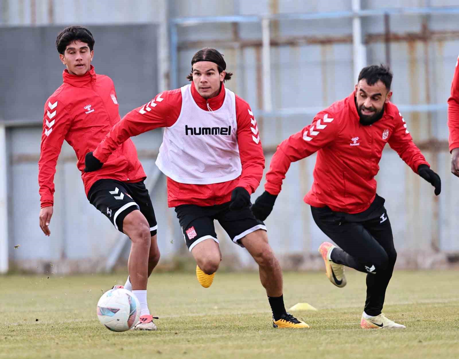 SİVASSPOR, KASIMPAŞA MAÇI HAZIRLIKLARINA BAŞLADI