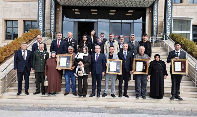 Sivas'taki Kahramanlara Devlet Övünç Madalyaları Takdim Edildi