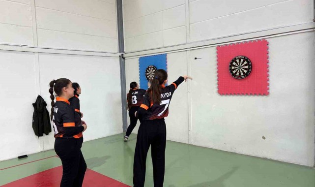 Sivrihisar'da 23 Nisan Ulusal Egemenlik ve Çocuk Bayramı Spor Müsabakaları