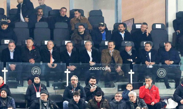 Siyasi İsimlerin Destek Verdiği Maçta Gençlerbirliği Farklı Kazandı