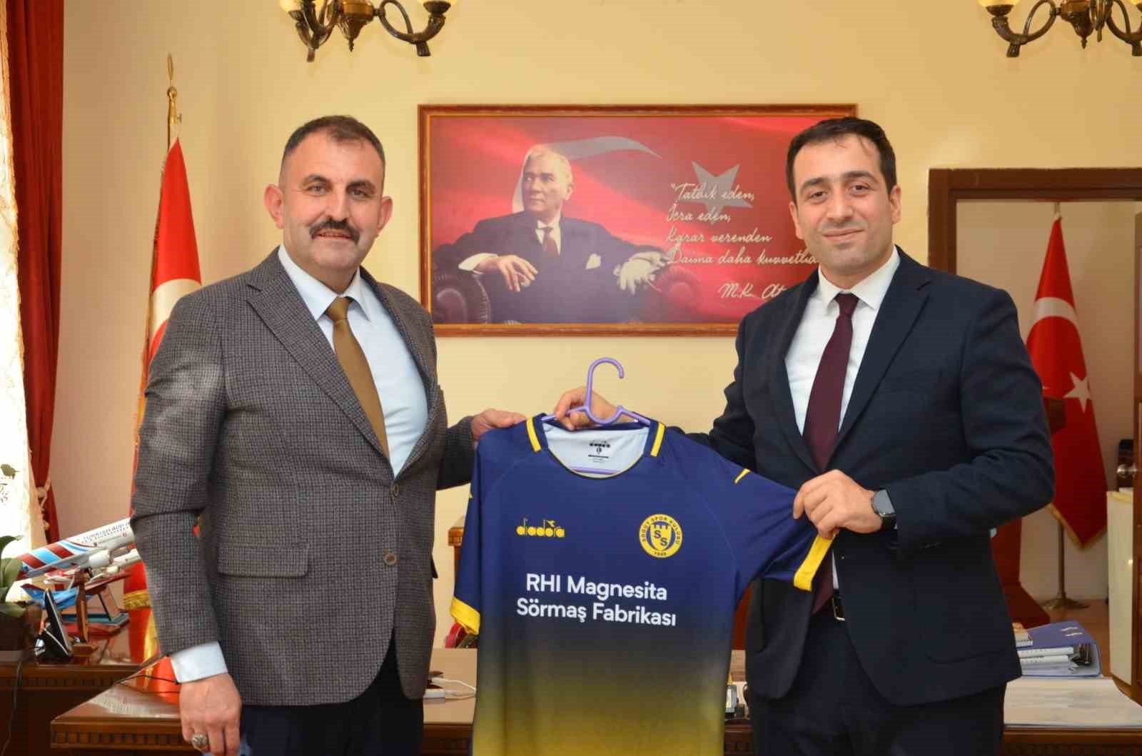 SÖĞÜTSPOR BAŞKANI VE YÖNETİMİ KAYMAKAMI ZİYARET ETTİ