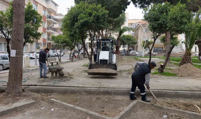 Söke Belediyesi Park ve Bahçeler Müdürlüğü Vali Recep Yazıcıoğlu Parkı'nda Yenileme Çalışmalarına Başladı
