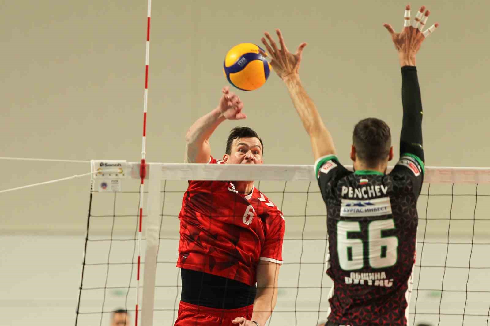 SPOR TOTO, CEV CHALLENGE KUPASI'NDA NEFTOHİMİK BURGAS'I 3-0 MAĞLUP ETTİ