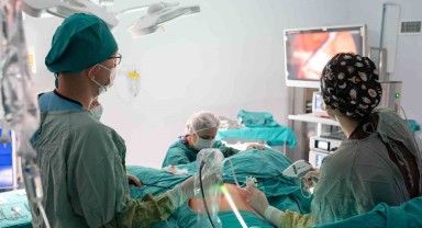 7 Kilogramlık Dev Tümör Başarılı Bir Operasyonla Çıkarıldı