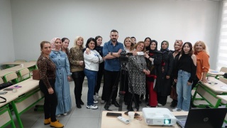 ADIYAMAN BELEDİYESİ KADINLARIN GÖZÜNDEN DEPREMİN ETKİLERİNİ BELGELEMEYE BAŞLADI
