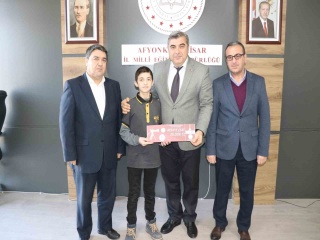 AFYONKARAHİSAR'DA 17 OKULUN KATILDIĞI KISA FİLM YARIŞMASI SONA ERDİ