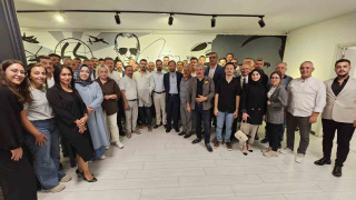 AK PARTİ ODUNPAZARI VE TEPEBAŞI İLÇELERİNDE YENİ YÖNETİM KURULLARI BELİRLENDİ