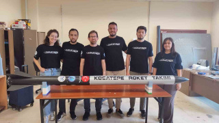 AKÜ ÖĞRENCİLERİ BAŞARILI ROKET TASARLADI VE FIRLATTI