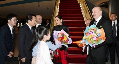 Aliyev, Çin'de Resmi Ziyarette Bulundu