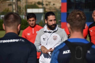 ALTINORDU TEKNİK DİREKTÖRÜ OLCAY ŞAHAN FETHİYESPOR MAÇINA ODAKLANDI