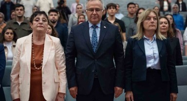 Annelik ve Aile Bağları Üzerine Panel