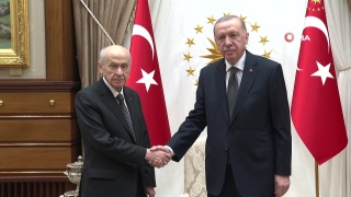 BAHÇELİ VE ERDOĞAN YENİ ANAYASA İÇİN GÖRÜŞTÜ