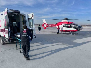 BAHÇESARAY'DA AMBULANS HELİKOPTER İLE ACİL NAKİL