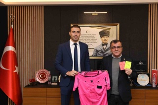 BALIKESİR BÖLGESİ HAKEMİ OĞUZHAN ÇAKIR FIFA LİSTESİNDE!