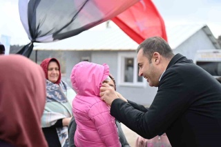 BALIKESİR BÜYÜKŞEHİR BELEDİYE BAŞKANI KÖY KONAĞINDA HALKLA BULUŞTU
