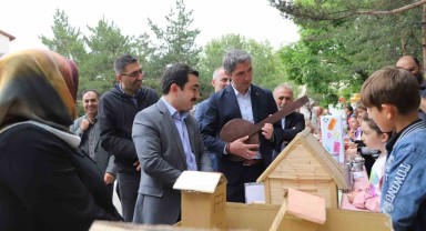 Bayburt'ta Minik Eller ve Harezmi Eğitim Serüveni