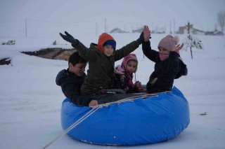 BAYBURT'TA ŞAMBRELLİ KAYAK KEYFİ