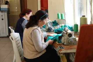 BAYRAKLI BELEDİYESİ HOBİ VE MESLEK KURSLARI KAYITLARI DEVAM EDİYOR