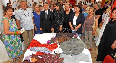 Çeşme’de Sanat Rüzgarı: Tarihi Kilisede Büyüleyici Sergi