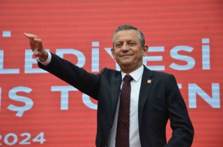CHP GENEL BAŞKANI ÖZGÜR ÖZEL, BİLECİK’TE ZİYARETLERDE BULUNDU