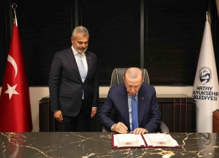 CUMHURBAŞKANI ERDOĞAN, HATAY'DA 130.000 KONUT ANAHTAR TESLİMİ VE KURA ÇEKİMİ TÖRENİNE KATILDI