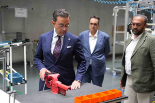 DENİZLİ SANAYİ ODASI YÖNETİM KURULU İZMİR MODEL FABRİKA İNCELEMESİ YAPTI