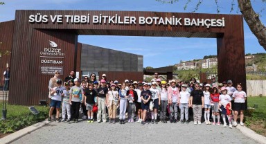 Düzce Bahçeşehir Koleji Öğrencileri Botanik Bahçesi'nde Eğitici Bir Ziyaret Gerçekleştirdi