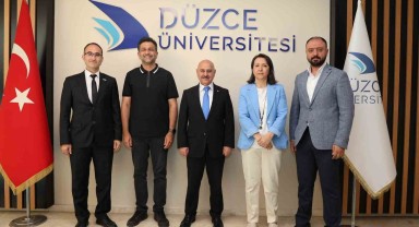 Düzce Üniversitesi'nden Teknoloji Atölyesi Başarısı