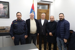 EDREMİT BELEDİYE BAŞKANI MEHMET ERTAŞ, 2025 YILINI COŞKUYLA KARŞILADI