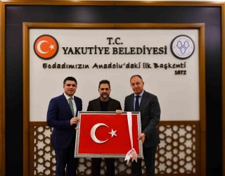 ERZURUM GENÇLİK VE SPOR İL MÜDÜRÜ VE SPOR HİZMETLERİ MÜDÜRÜ YAKUTİYE BELEDİYE BAŞKANINI ZİYARET ETTİ