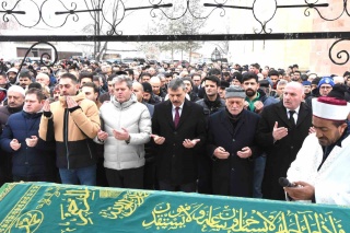 ERZURUM KIZILAY ŞUBE BAŞKANI EŞİNİN CENAZE TÖRENİNE YOĞUN KATILIM