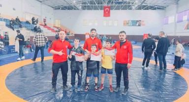 Erzurum'da ASH Güreş Takımından Büyük Başarı