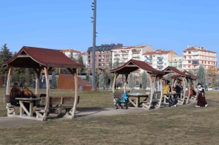 ESKİŞEHİR HALKI ENDİŞELİ: YILBAŞI KARI NEREDE?