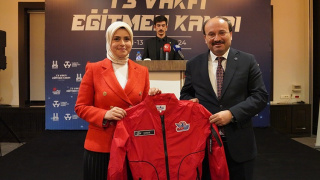 ETÜ REKTÖRÜ PROF. DR. BÜLENT ÇAKMAK ERZURUM’DA EĞİTMEN KAMPININ AÇILIŞ TÖRENİNDE