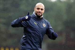 FENERBAHÇE, ADANA DEMİRSPOR MAÇI İÇİN HAZIRLIKLARINI SÜRDÜRÜYOR