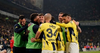 FENERBAHÇE, KASIMPAŞA'YI 3-1 MAĞLUP ETTİ