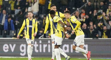 Fenerbahçe'de Mert Müldür'den Harika Performans!
