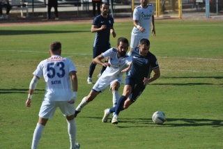 FETHİYESPOR EVİNDE SARIYER'E 1-0 MAĞLUP OLDU