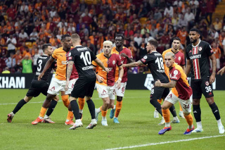 GALATASARAY GAZİANTEP FK MAÇINDA İLK YARIYI 1-0 ÖNDE KAPATTI