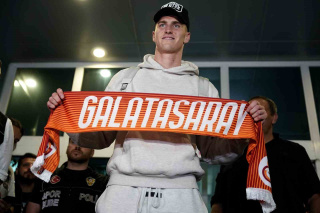 GALATASARAY TRANSFER DÖNEMİNDE SON ANDA ROLAND SALLAİ'Yİ KADROSUNA KATTI