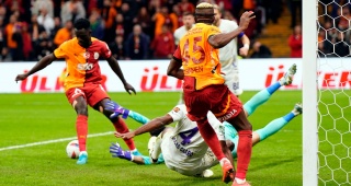GALATASARAY VE EYÜPSPOR ARASINDA HEYECAN DOLU MAÇ
