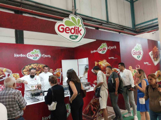 GEDİK PİLİÇ WORLDFOOD İSTANBUL FUARINDA YENİLİKÇİ LEZZETLERİNİ TANITTI