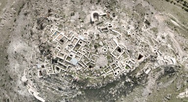 Gevale Kalesi'nde Yürütülen Restorasyon Çalışmaları