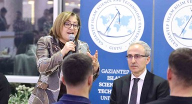 GİBTÜ’de Geleneksel İftar Programı Yoğun Katılımla Gerçekleşti