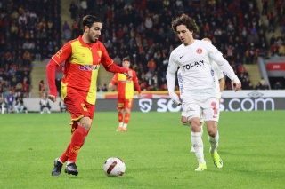 GÖZTEPE'DE YALÇIN KAYAN'IN TRANSFERİ YAKLAŞIYOR