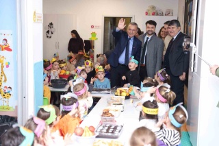 İLKADIM BELEDİYESİ EĞİTİM PROJELERİNE HIZ KESMEDEN DEVAM EDİYOR